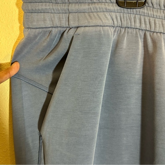 Lululemon Plus Size 20 Softstreme HighRise Straight-Leg Cropped Pant Blue W6BZXS - Picture 9 of 13